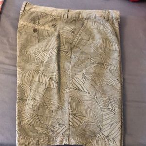 Men’s Margaritaville Shorts 36 waist. Worn 1 time, like new